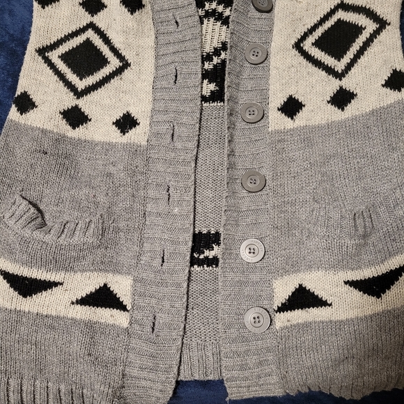 Firefly Cardigan - Picture 6 of 8